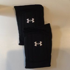 Under Armour volleyball knee pads